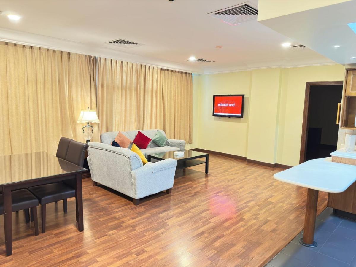 The Palace Suites Al Khobar Exteriör bild