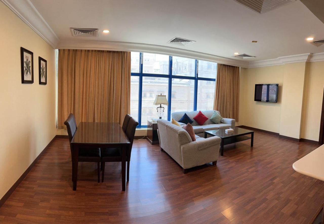 The Palace Suites Al Khobar Exteriör bild