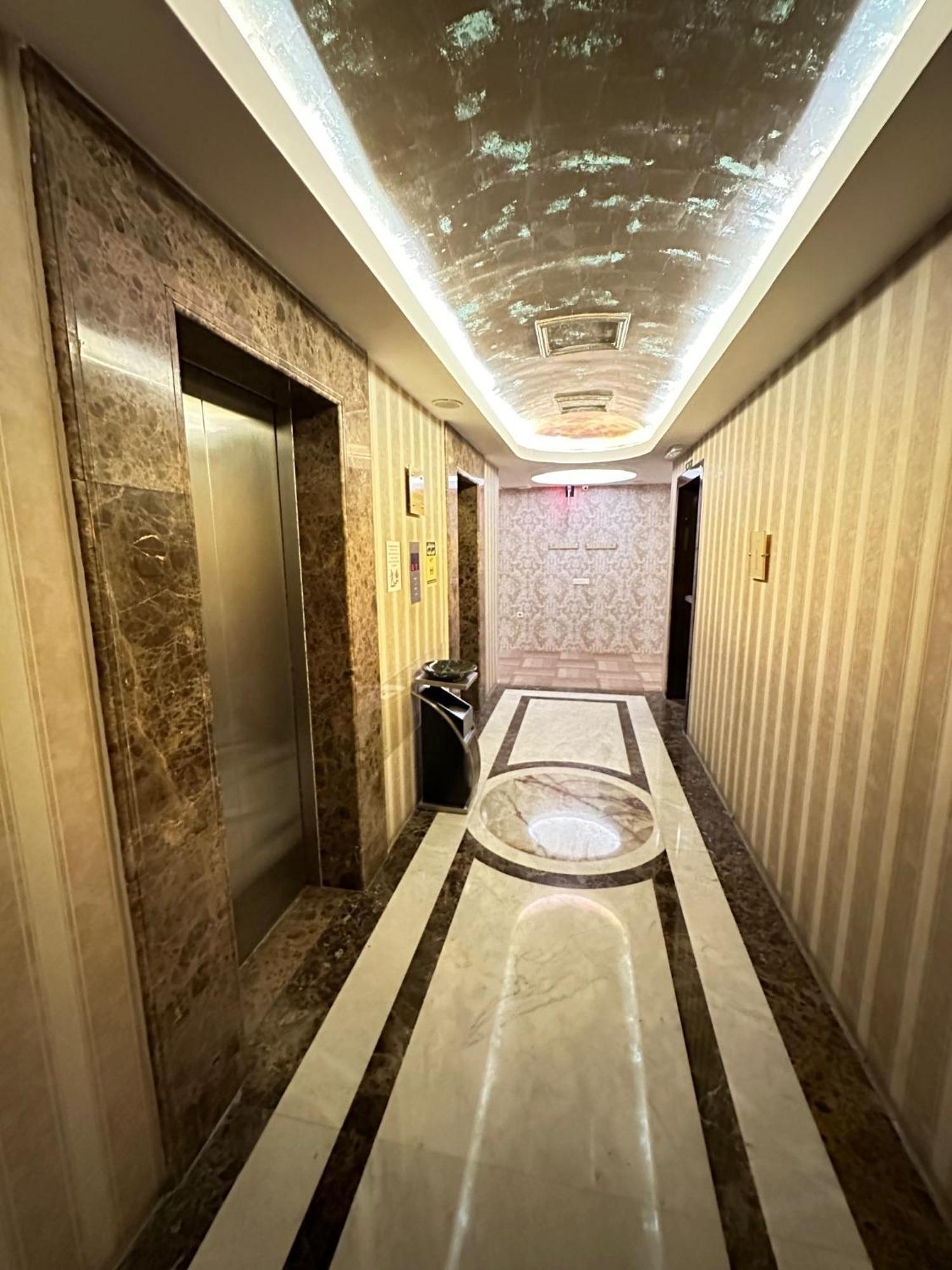 The Palace Suites Al Khobar Exteriör bild
